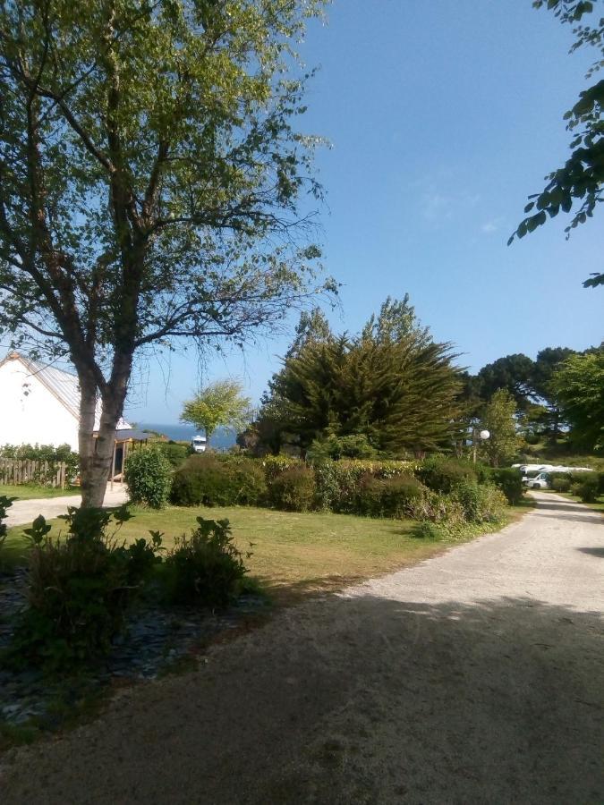 Les Hortensias grande tente familiale deux chambres et séjour vue mer sur camping nature Plestin-les-Grèves Exterior foto