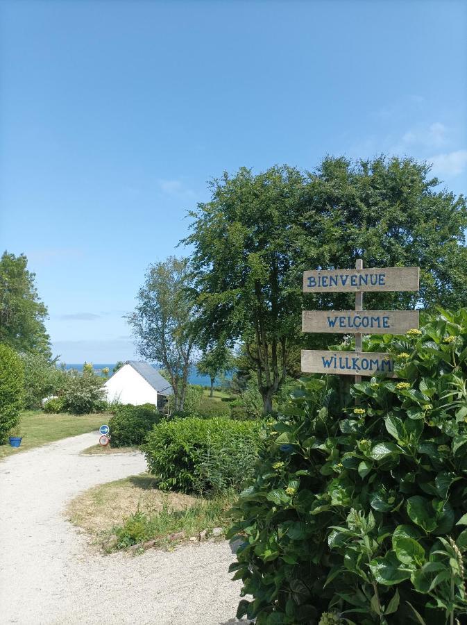 Les Hortensias grande tente familiale deux chambres et séjour vue mer sur camping nature Plestin-les-Grèves Exterior foto